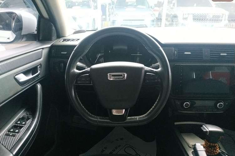Used Qoros 3 2016 Urban SUV 1.6T Automatic Zhiyue Model Steering Wheel