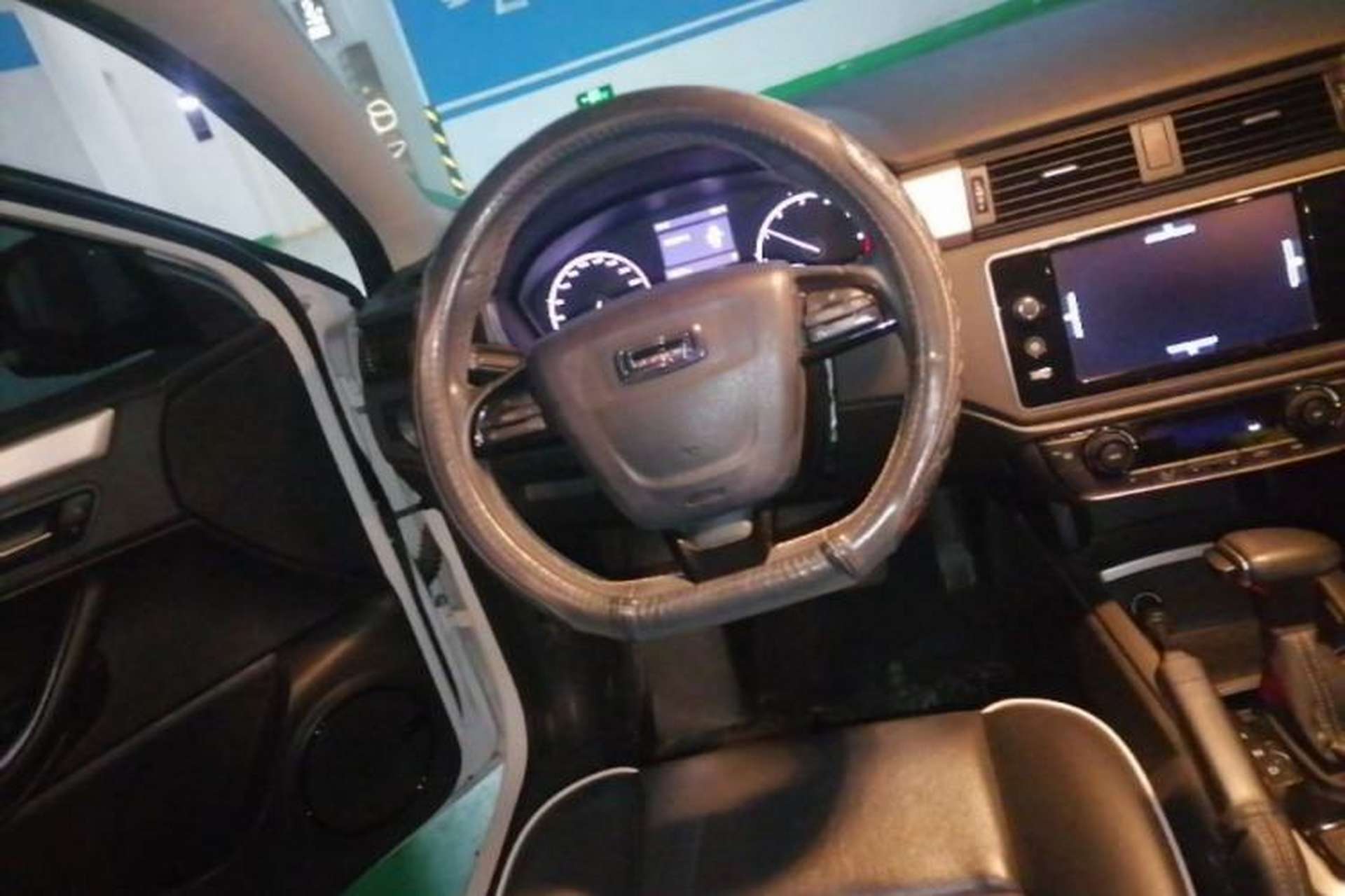 Used Qoros 3 2016 Hatchback 1.6L Automatic Zhiyue Model Steering Wheel