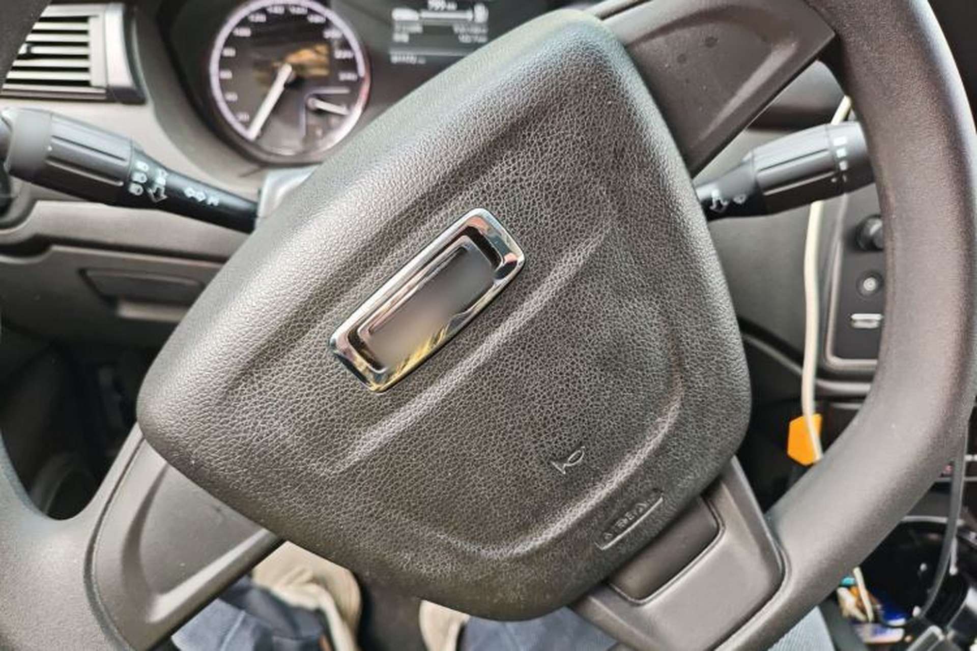Used Qoros 3 2016 Sedan 1.6L Manual ZhiXiang Model Steering Wheel