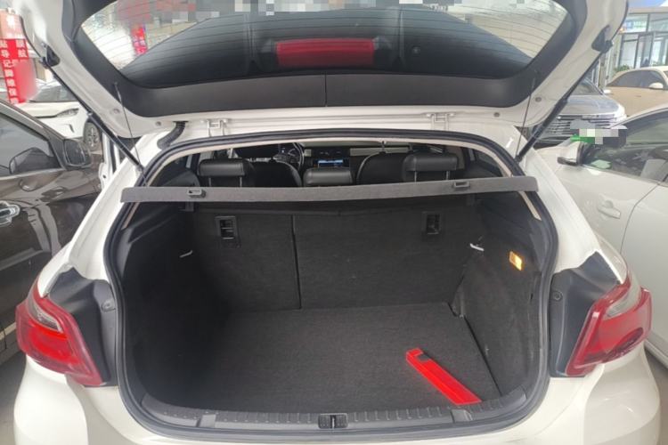 Used Qoros 3 2016 Urban SUV 1.6T Automatic Zhiyue Model Trunk