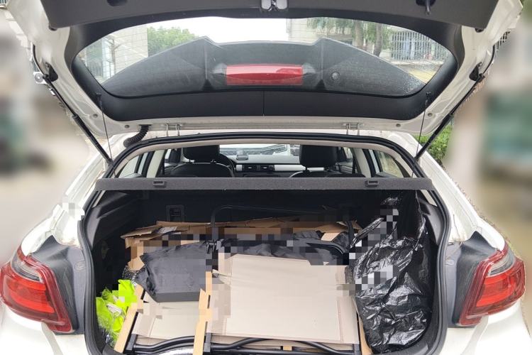 Used Qoros 3 2016 Urban SUV 1.6T Automatic Zhiyue Model Trunk