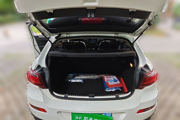 Used Qoros 3 2016 Urban SUV 1.6T Automatic Zhiyue Model Trunk