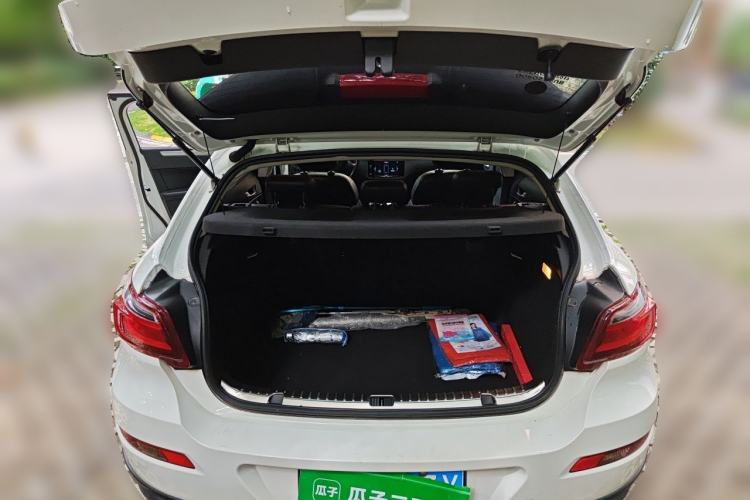 Used Qoros 3 2016 Urban SUV 1.6T Automatic Zhiyue Model Trunk