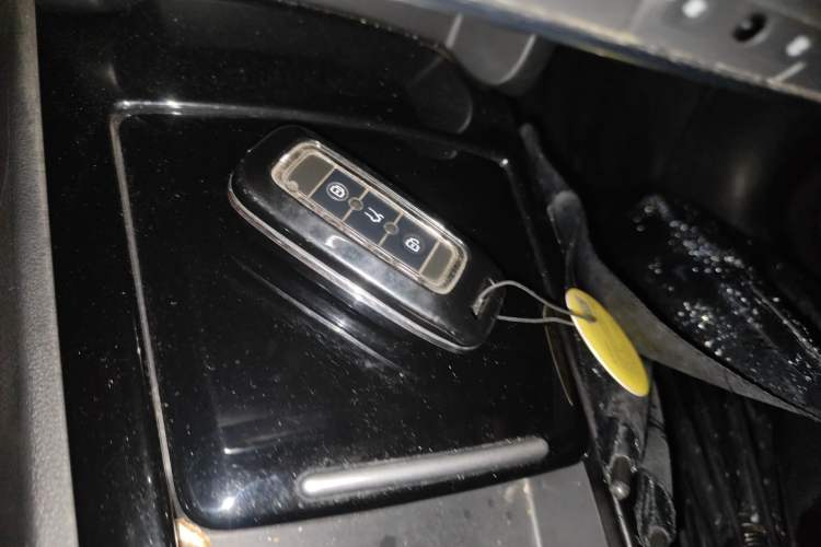 Used Qoros 3 2016 Hatchback 1.6T Automatic ZhiZhen Model Vehicle Key