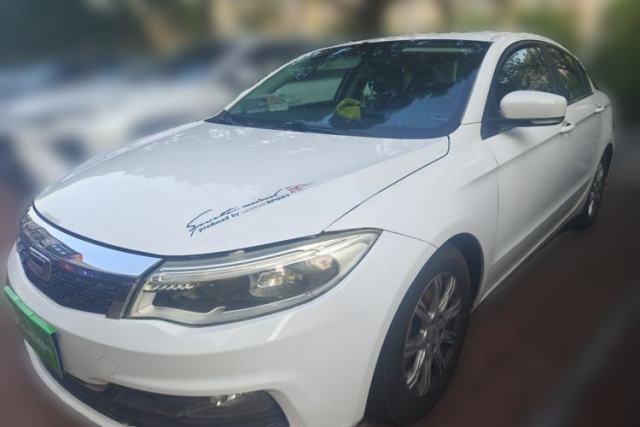 Used Qoros 3 2016 Sedan 1.6L Automatic Zhiyue Model
