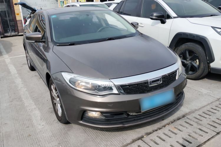 Used Qoros 3 2017 Sedan 1.6L Automatic Zhiyue Model Exterior 2