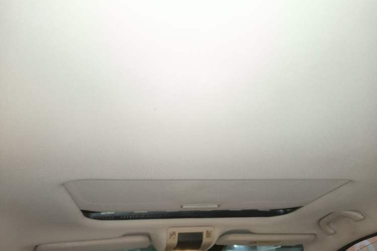 Used Qoros 3 2017 Urban SUV 1.6T Manual Zhiyue Model Headliner