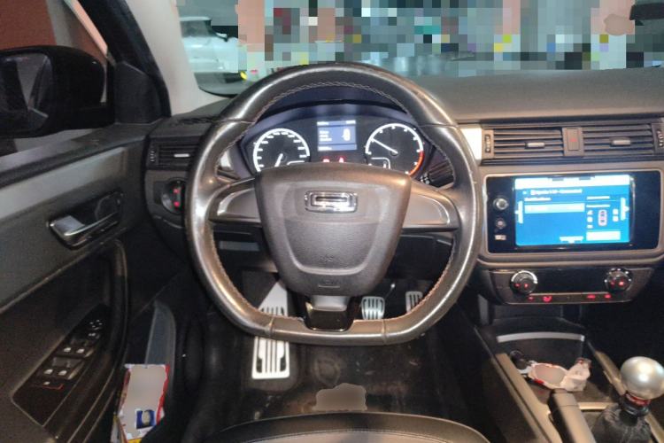 Used Qoros 3 2017 Urban SUV 1.6T Manual Zhiyue Model Steering Wheel