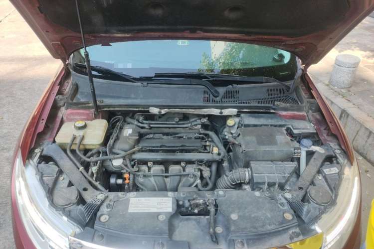 Used Qoros 3 2017 Hatchback 1.6L Automatic Zhiyue Model Engine Bay