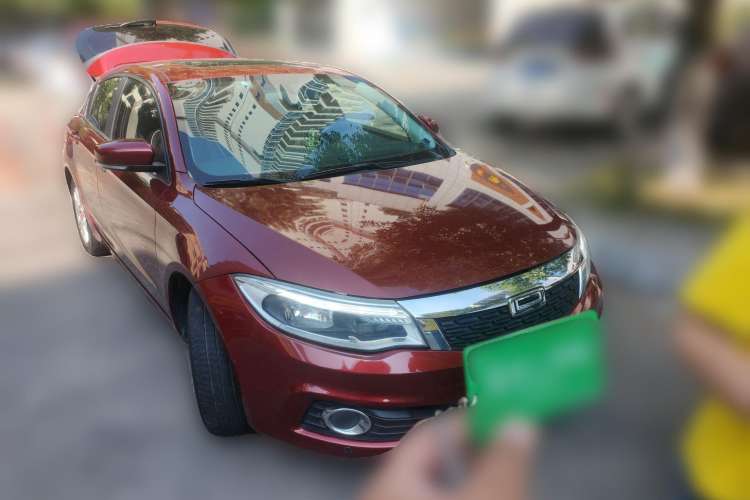 Used Qoros 3 2017 Hatchback 1.6L Automatic Zhiyue Model Front Right 45 Deg