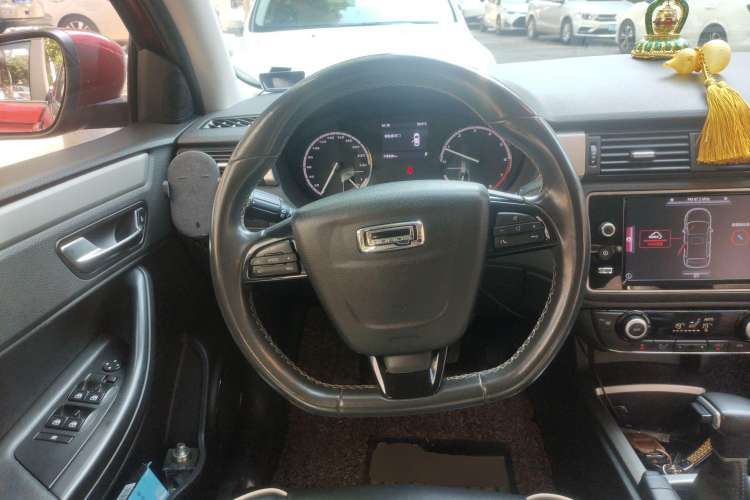 Used Qoros 3 2017 Hatchback 1.6L Automatic Zhiyue Model Steering Wheel