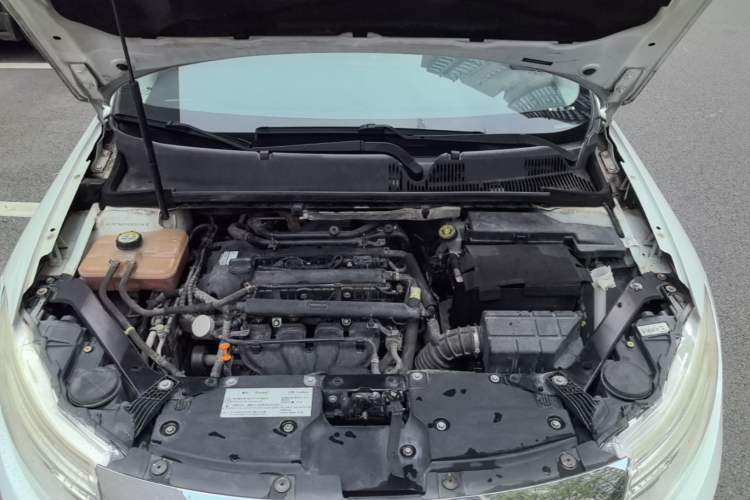Used Qoros 3 2017 Sedan 1.6L Automatic Zhiyue Model Engine Bay