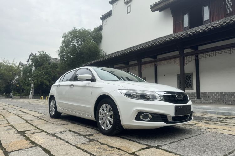 Used Qoros 3 2017 Hatchback 1.6L Automatic Zhiyue Model Front Right 45 Deg