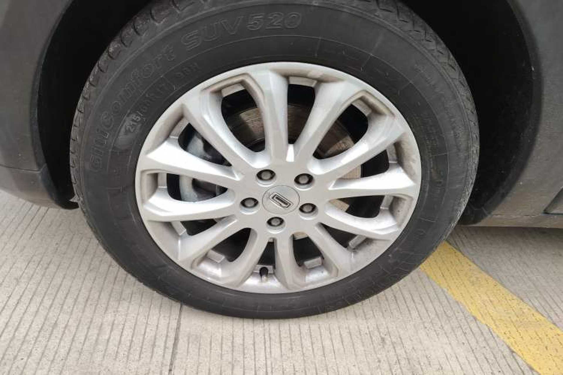 Used Qoros 3 2017 Urban SUV 1.6T Automatic Zhiyue Model Left Front Wheel Hub