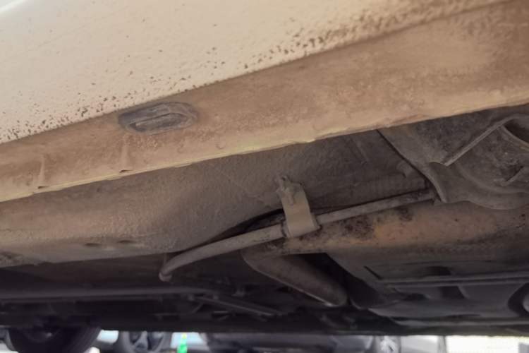 Used Qoros 3 2017 Sedan 1.6L Automatic Zhiyue Model Left Side Sill