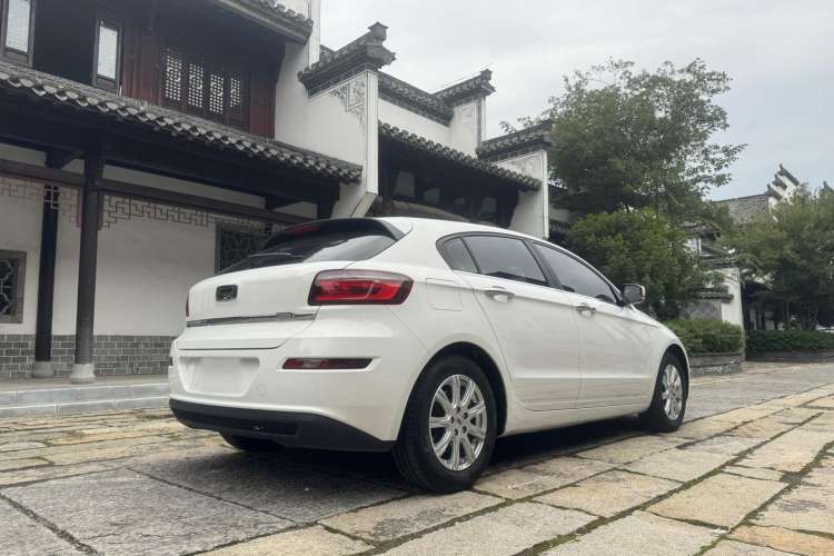 Used Qoros 3 2017 Hatchback 1.6L Automatic Zhiyue Model Rear Right 45 Deg