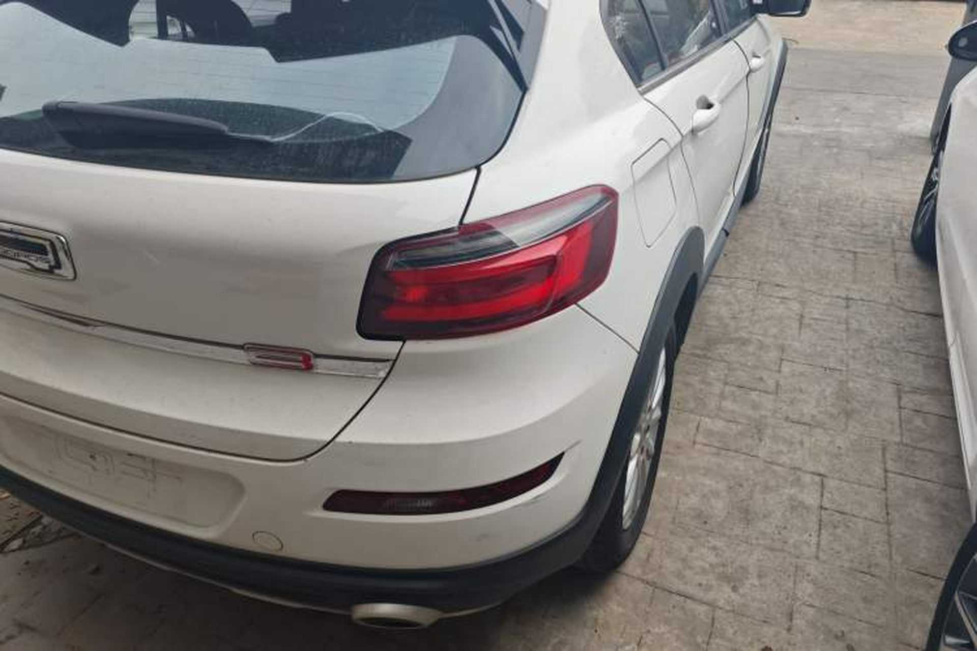 Used Qoros 3 2017 Urban SUV 1.6T Automatic Zhiyue Model Right Rear Taillight
