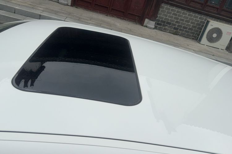 Used Qoros 3 2017 Hatchback 1.6L Automatic Zhiyue Model Roof