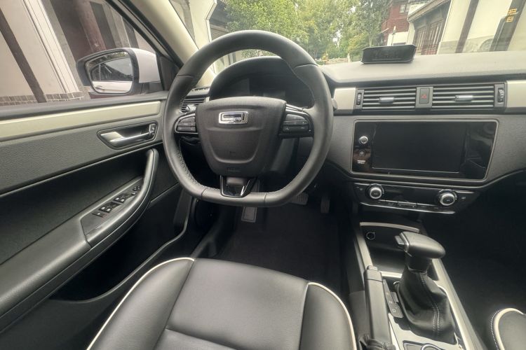 Used Qoros 3 2017 Hatchback 1.6L Automatic Zhiyue Model Steering Wheel