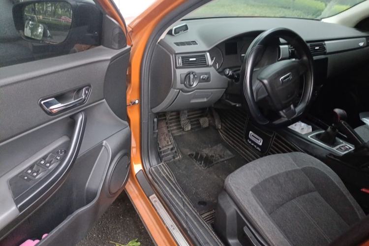 Used Qoros 3 2017 GT 1.6T Manual Enjoyment Model Driver Seat