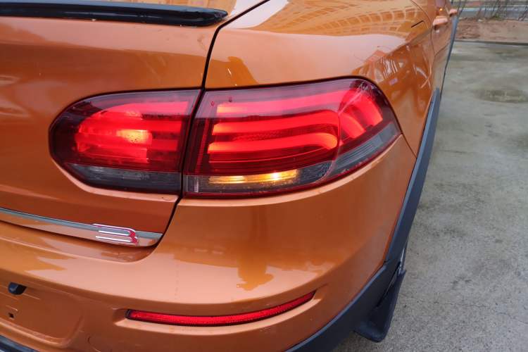 Used Qoros 3 2017 GT 1.6T Manual Enjoyment Model Exterior 3