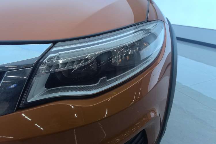 Used Qoros 3 2017 GT 1.6T Manual Enjoyment Model Left Front Headlight