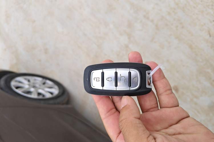 Used Qoros 3 2018 Sedan 1.6L Automatic Leading Model Vehicle Key