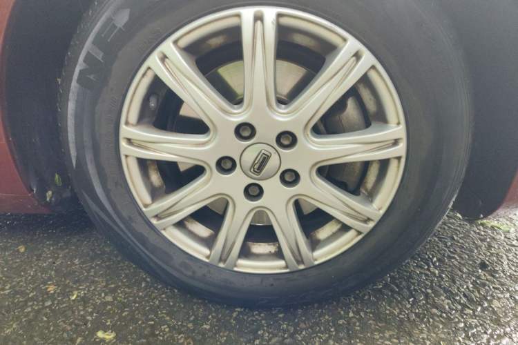 Used Qoros 3 2018 Hatchback 1.6L Automatic Prestige Model Exterior 7