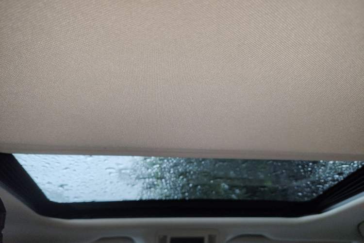 Used Qoros 3 2018 Hatchback 1.6L Automatic Prestige Model Headliner