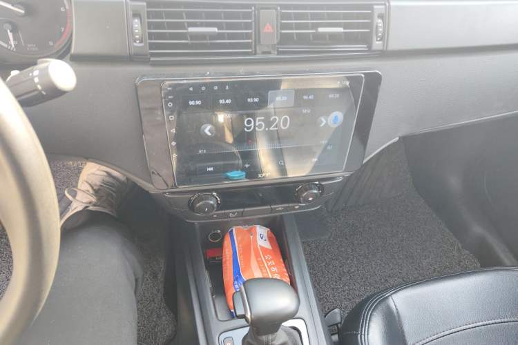 Used Qoros 3 2018 Sedan 1.6L Automatic Leading Model Audio And AC Panel