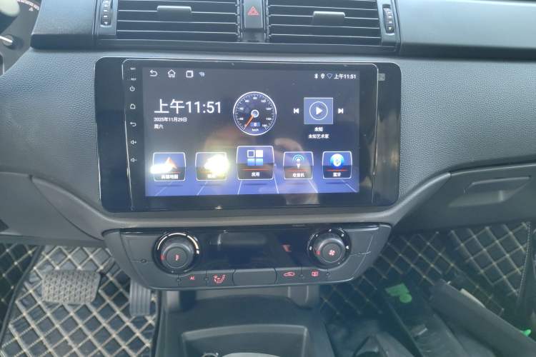 Used Qoros 3 2018 Sedan 1.6L Automatic Leading Model Audio And AC Panel