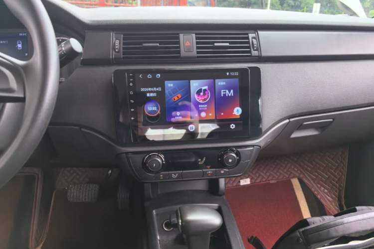 Used Qoros 3 2018 Sedan 1.6L Automatic Leading Model Audio And AC Panel