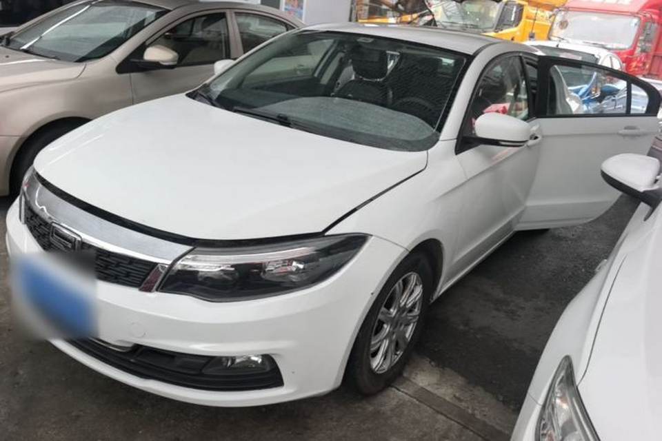 Qoros 3 2018