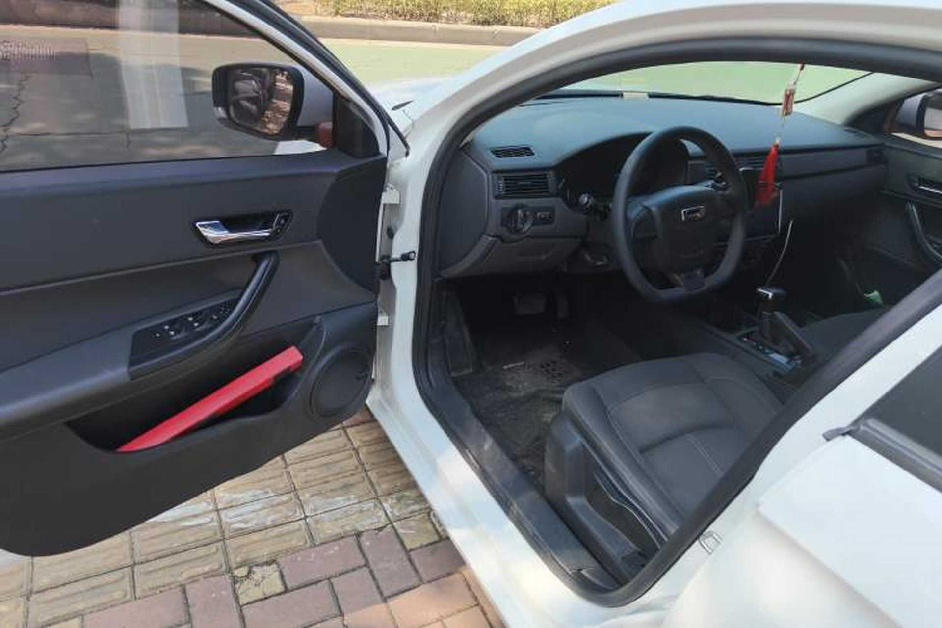 Used Qoros 3 2018 Sedan 1.6L Automatic Leading Model Driver Seat