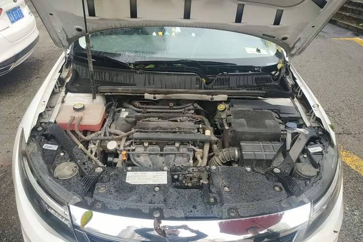 Used Qoros 3 2018 Sedan 1.6L Automatic Leading Model Engine Bay