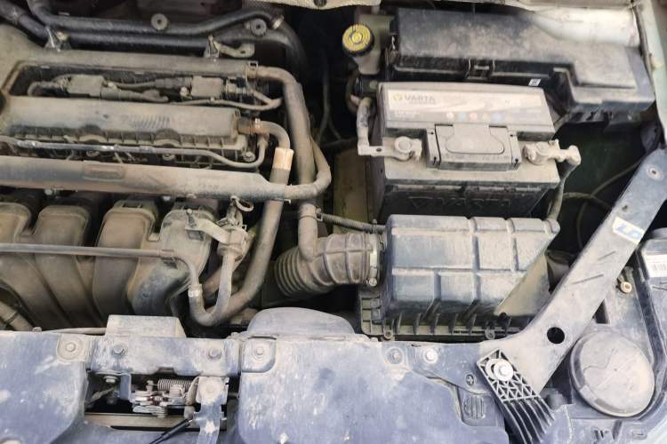 Used Qoros 3 2018 Sedan 1.6L Automatic Leading Model Engine Bay Left