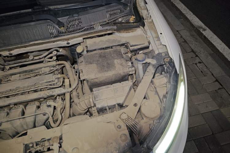 Used Qoros 3 2018 Sedan 1.6L Automatic Leading Model Engine Bay Left
