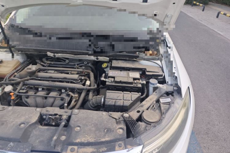 Used Qoros 3 2018 Sedan 1.6L Automatic Leading Model Engine Bay Left