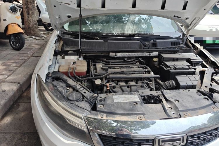 Used Qoros 3 2018 Sedan 1.6L Automatic Leading Model Engine Bay Right