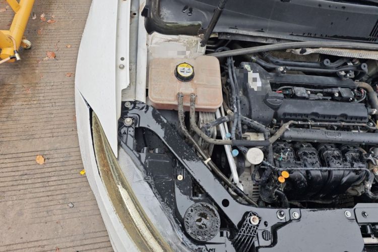 Used Qoros 3 2018 Sedan 1.6L Automatic Leading Model Engine Bay Right