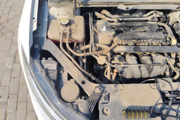 Used Qoros 3 2018 Sedan 1.6L Automatic Leading Model Engine Bay Right