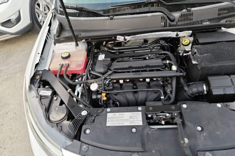 Used Qoros 3 2018 Sedan 1.6L Automatic Leading Model Engine Bay Right