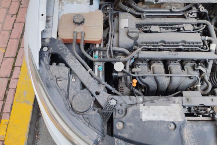 Used Qoros 3 2018 Sedan 1.6L Automatic Leading Model Engine Bay Right