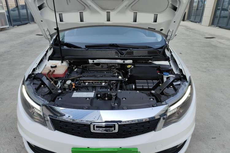 Used Qoros 3 2018 Sedan 1.6L Automatic Leading Model Engine Bay