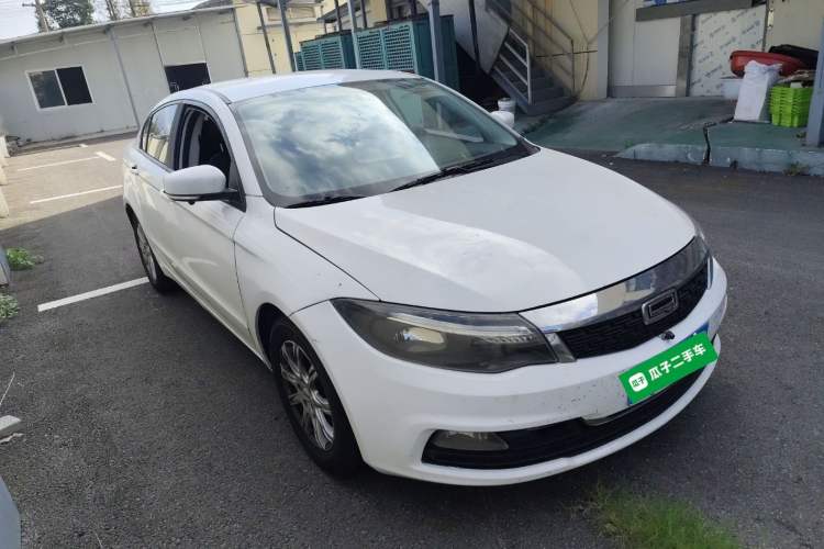 Used Qoros 3 2018 Sedan 1.6L Automatic Leading Model Exterior 2