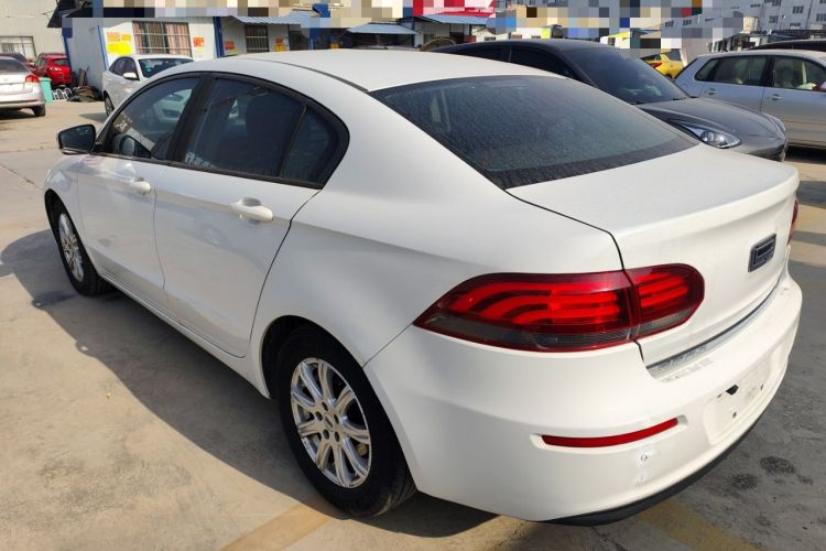Used Qoros 3 2018 Sedan 1.6L Automatic Leading Model Exterior 3