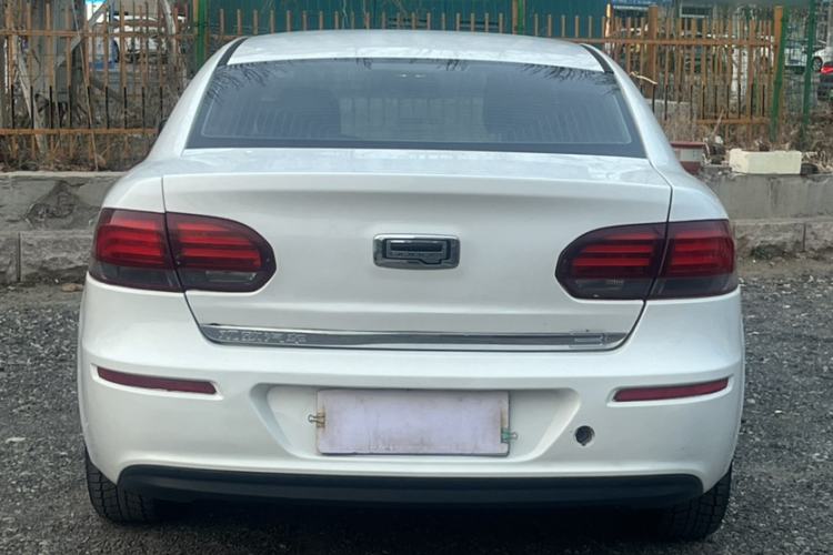 Used Qoros 3 2018 Sedan 1.6L Automatic Leading Model Exterior 4