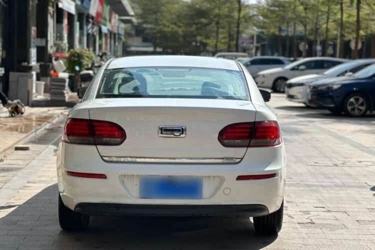 Used Qoros 3 2018 Sedan 1.6L Automatic Leading Model Exterior 4