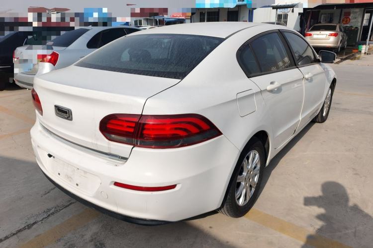 Used Qoros 3 2018 Sedan 1.6L Automatic Leading Model Exterior 5