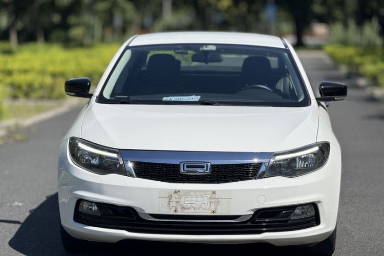 Used Qoros 3 2018 Sedan 1.6L Automatic Leading Model Exterior 6